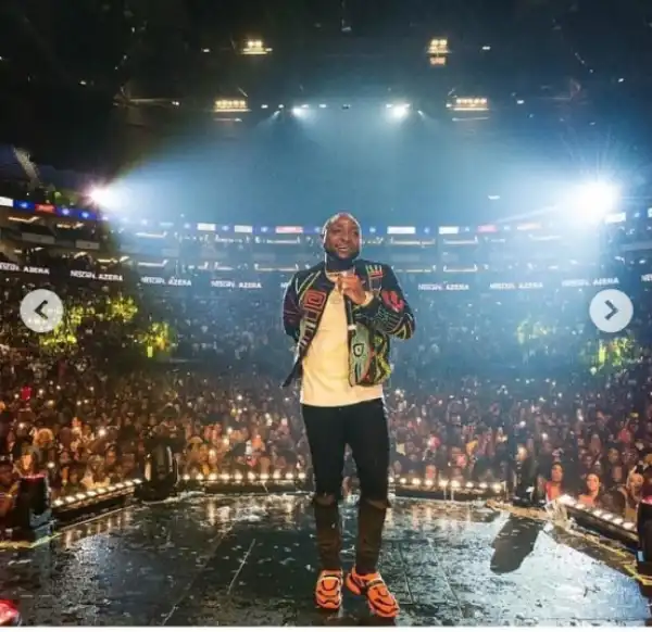 Davido And His Girlfriend, Chioma Loved Up In New Photo